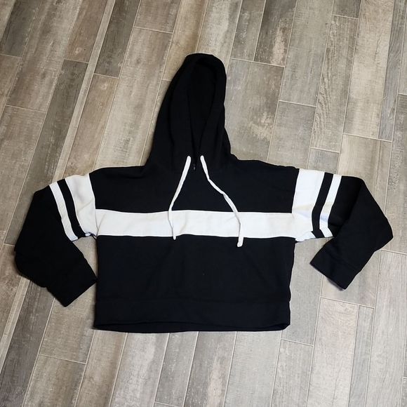 Forever 21 cropped hooded sweatshirt - Picture 6 of 8